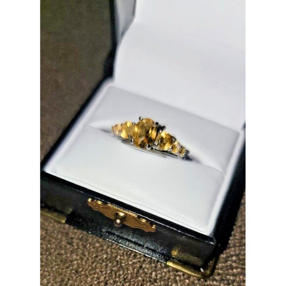 Cushion cut center Citrine gemstone w 6 faceted Sterling Silver, 9.5 - Picture 5 of 12